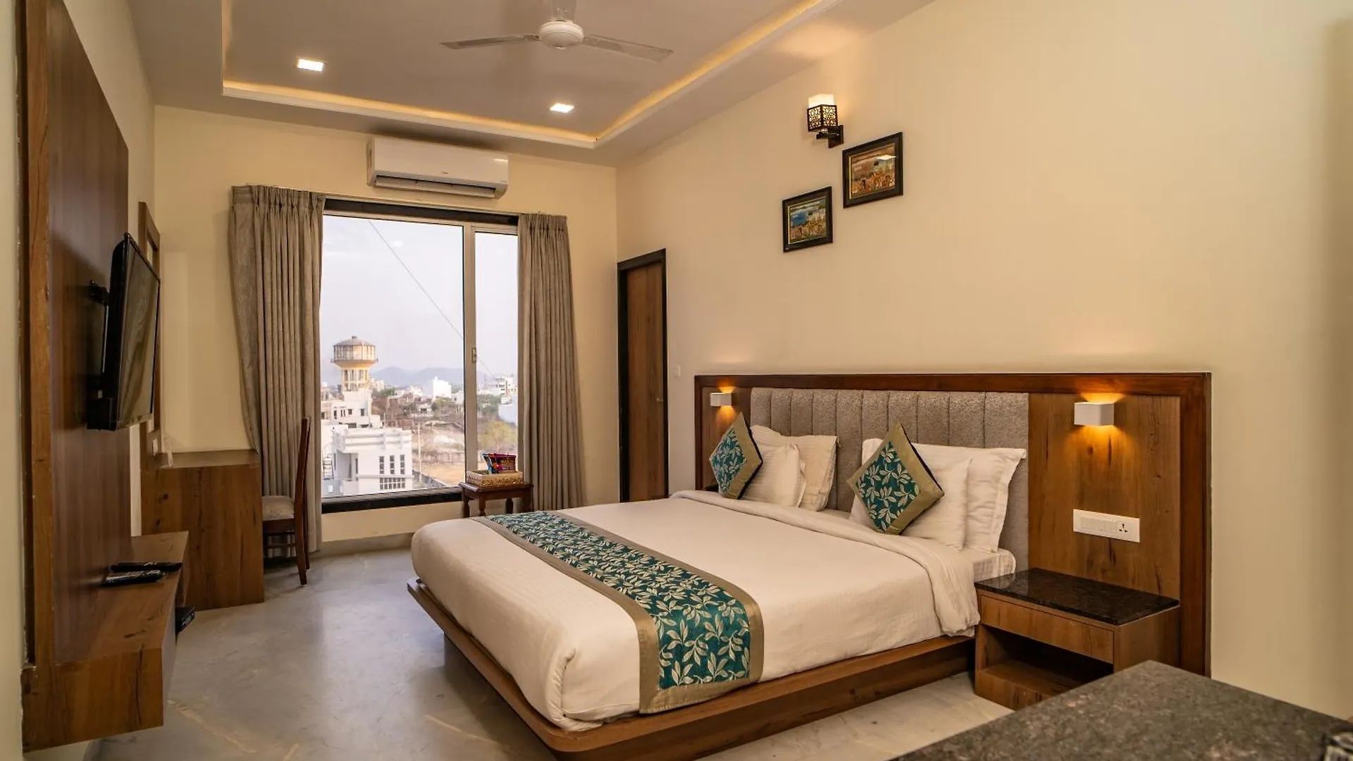 Rabbit Ratnam -By Udaipur Hotels