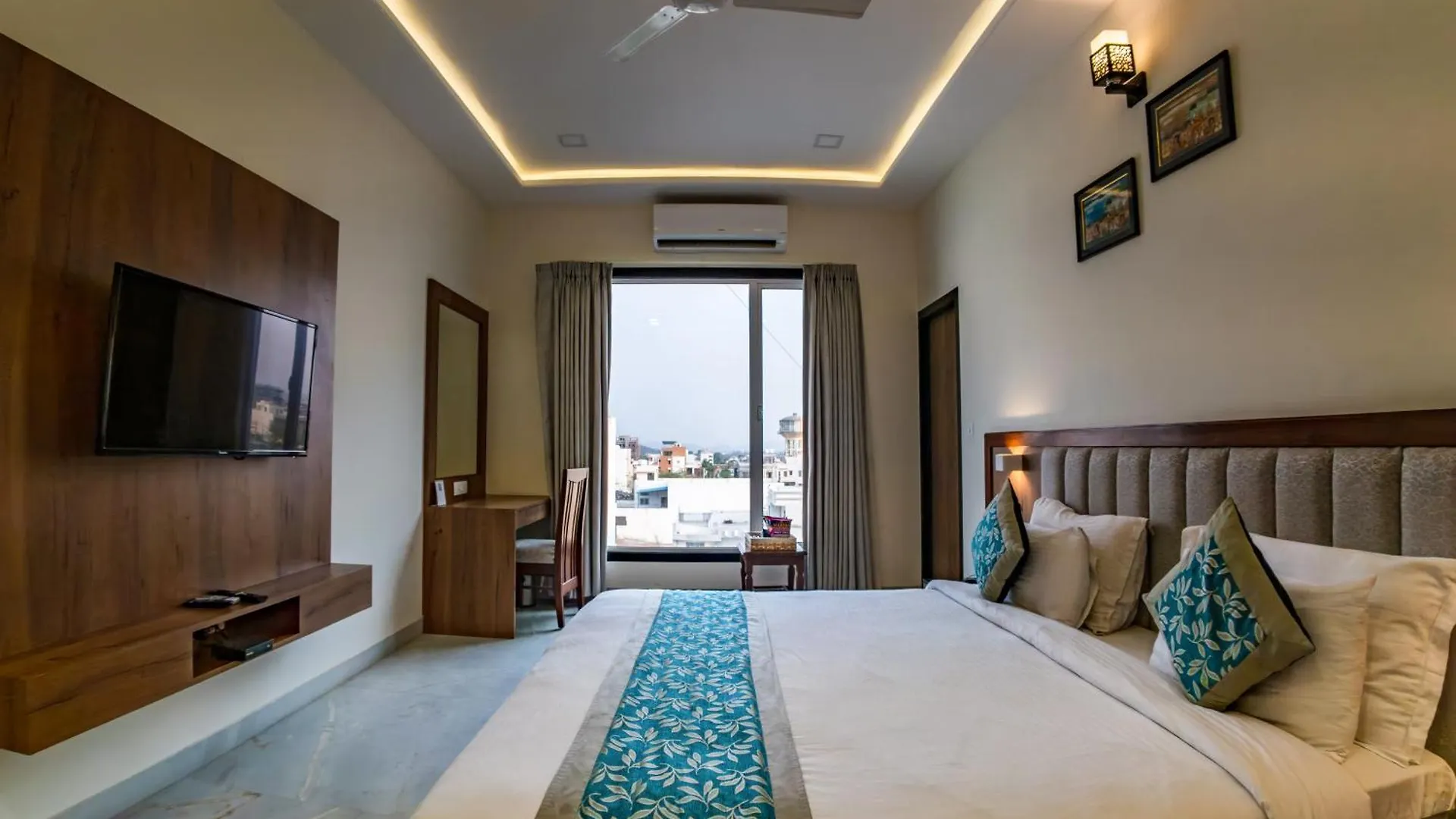 Rabbit Ratnam -By Udaipur Hotels 3*,  India